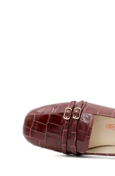 Amalfi By Rangoni Basilico Loafer Pump In Burgundy