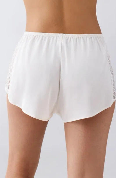 B.tempt'd By Wacoal It's On Lace & Satin Shorty Tap Shorts In White