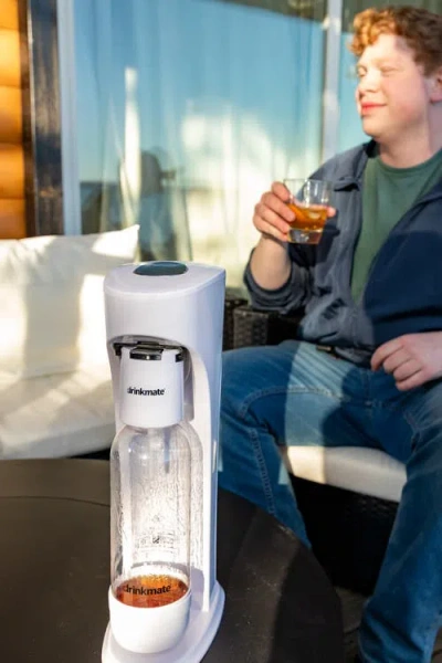 Drinkmate Omnifizz Without Co2, Sparkling Water And Soda Maker, Carbonates Any Drink In White