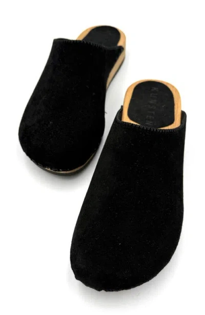 Kunsten Ella Suede Clogs In Black