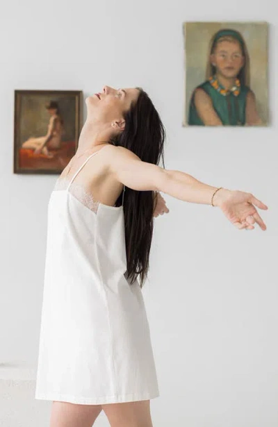 Salua Sofia Eyelash Lace Chemise In White