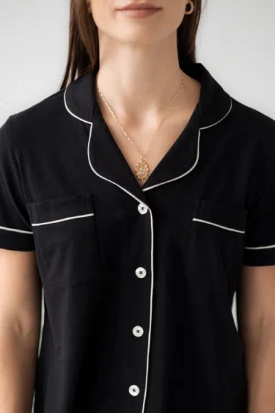 Salua Classic Luxury Capri Pajamas In Black