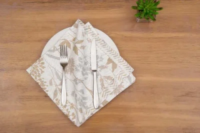 C & F Home C&f Home Carmella Fields Botanical Set Of 6 Cloth Napkins In White