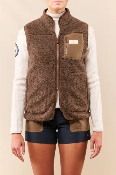 Amundsen Heroes Wool Fleece Vest Womens In Brown
