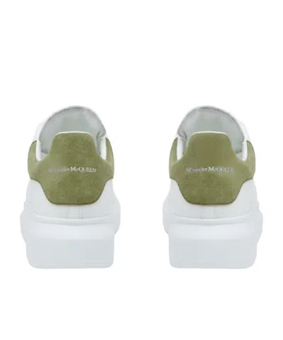 Alexander Mcqueen Sneakers Oversize Pour Femme En Blanc/vert In White