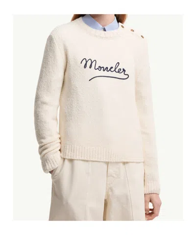 Moncler Embroidered Logo Crop Crewneck Sweater In Neutral
