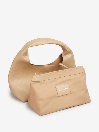 Marc Jacobs Leather The Sack Bag In Neutral