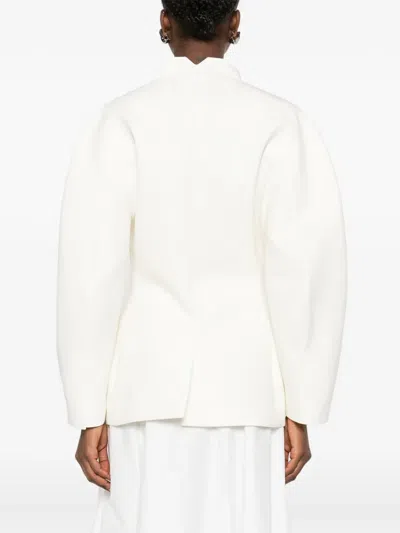 披肩领西装夹克