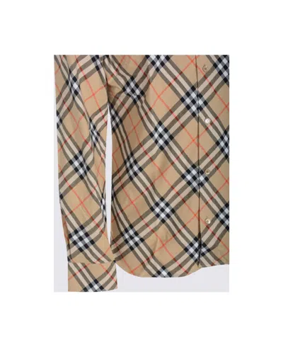 Burberry Button-down Collar Checked Pattern Shirt In Black