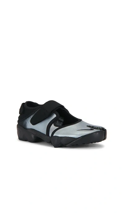 Nike Air Rift Sneakers In Black