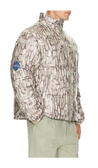 Huf 89 Warped Camo Tyvek Puffer Jacket In Brown