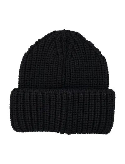 Moncler Grenoble Logo Patch Knitted Beanie In Black