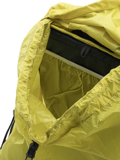 Montbell Versalite Pack 30 Drawstring Backpack In Yellow