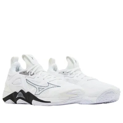 Mizuno Wave Momentum 3 In White