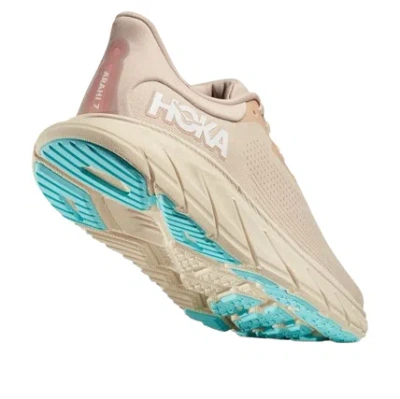 Hoka (wmns)  One One Arahi 7 'vanilla Cream' In Multi