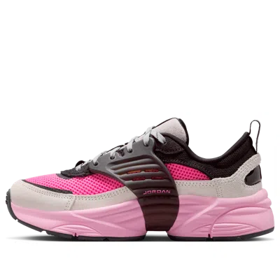 Jordan Trunner O/s Sneaker In Pink