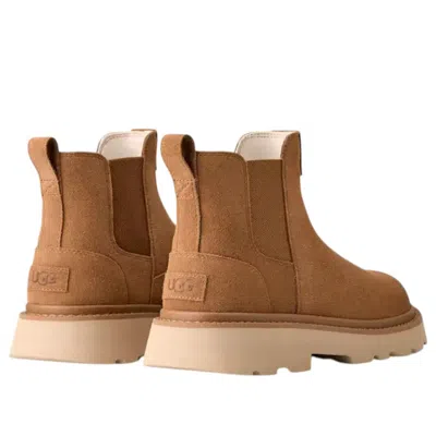 Ugg Chelsea Lug Boot In Brown