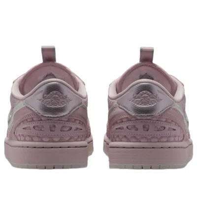 Jordan (wmns) Air  1 Low Method Of Make 'particle Rose Metallic Silver' In Pink