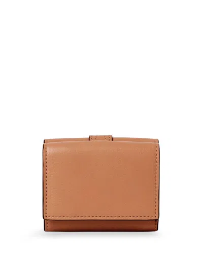 Chloé Paddington Trifold Leather Wallet In Brown