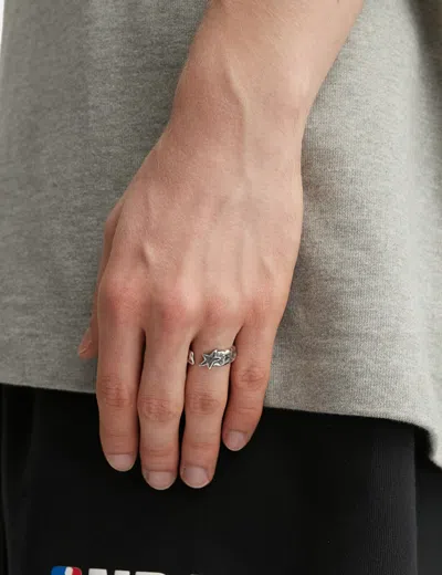 Twojeys Open Star Ring In Metallic