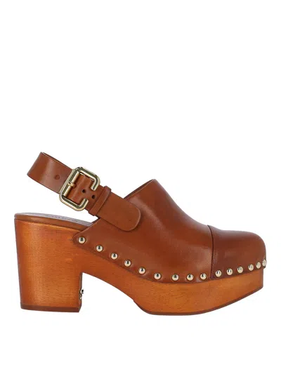 Chloé Chunky Heel Stud Embellishments Wooden Platform Pumps In Ginger Brown