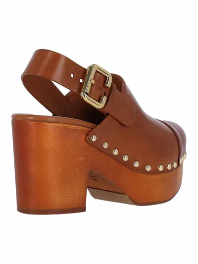 Chloé Chunky Heel Stud Embellishments Wooden Platform Pumps In Ginger Brown