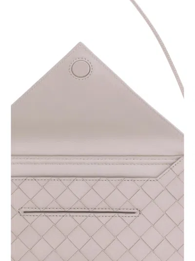 Bottega Veneta Women Leather Pouch Bag In Pink