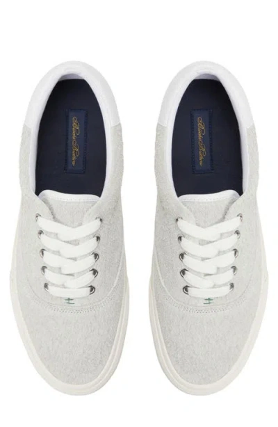 Brooks Brothers York Low Top Sneaker In White