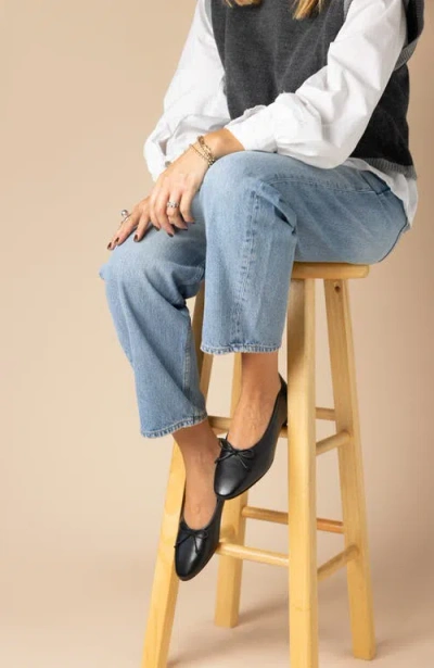 Menina Step Amelie Leather Ballet Flat In Black