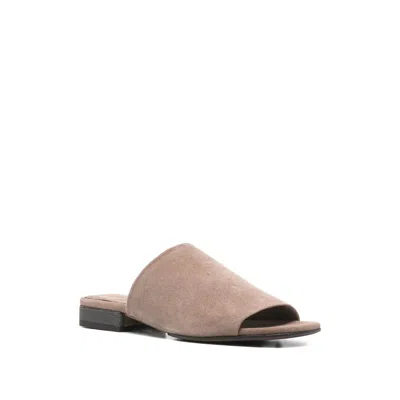 Brunello Cucinelli Open-toed Flat Sandals In Neutral