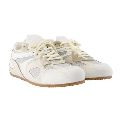 Axel Arigato Slow Runner White And Beige Sneaker With Mesh Inserts And Grooved Sole In Leather And Fabric Man In Multi