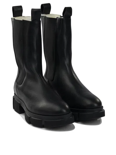 Copenhagen Woman Leather Chelsea Boot In Black