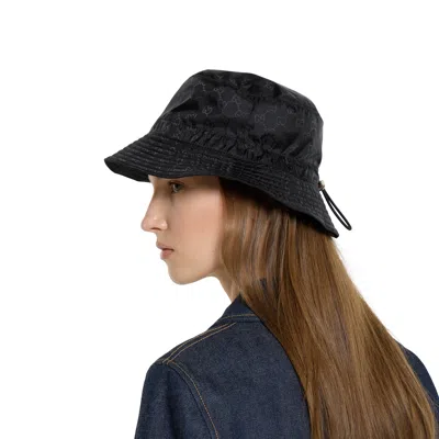 Gucci Women Reversible Gg Nylon Bucket Hat In Black