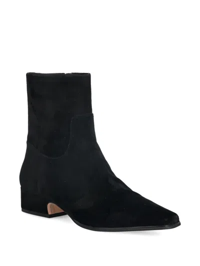 Nokwol Pointed Suede Boots In Black