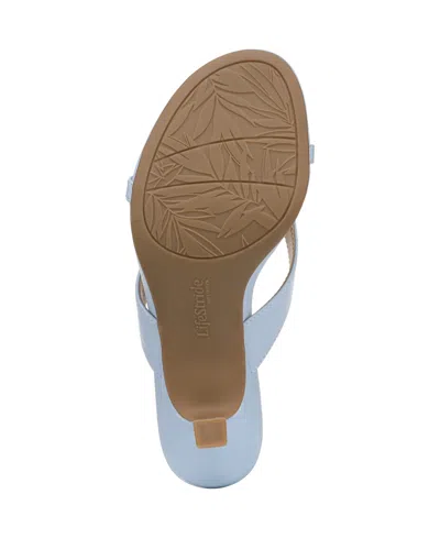 Lifestride Navine Kitten Heel Flip Flop In Blue