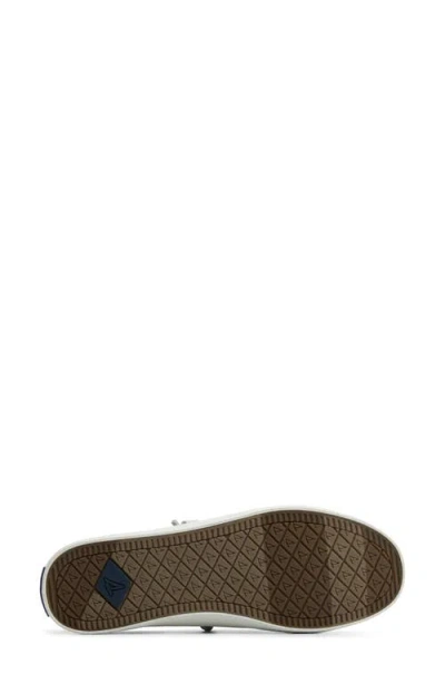 Sperry Crest Vibe Slip-on Sneaker In Gray