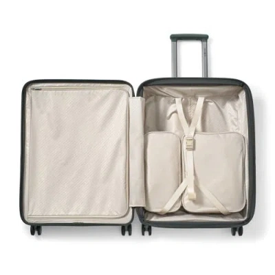 Samsonite Paralux Expandable Medium Spinner In White
