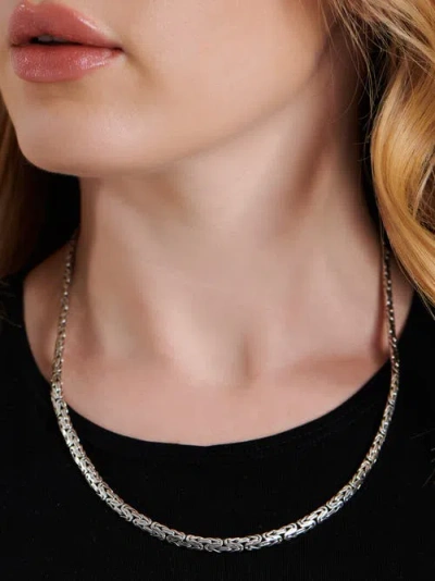 Devata Borobudur Oval 5mm Chain Necklace In Silver