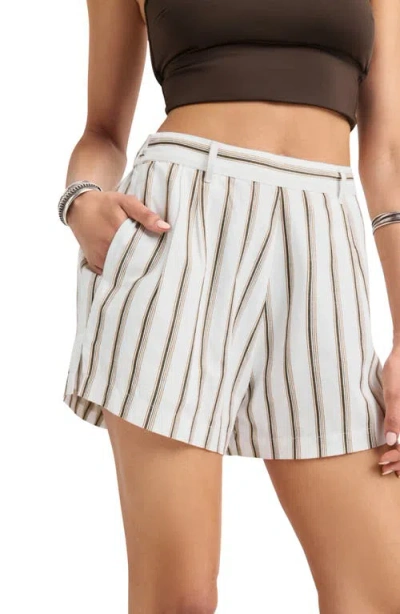 Vitamin A ® The Getaway Organic Cotton & Linen Shorts In White