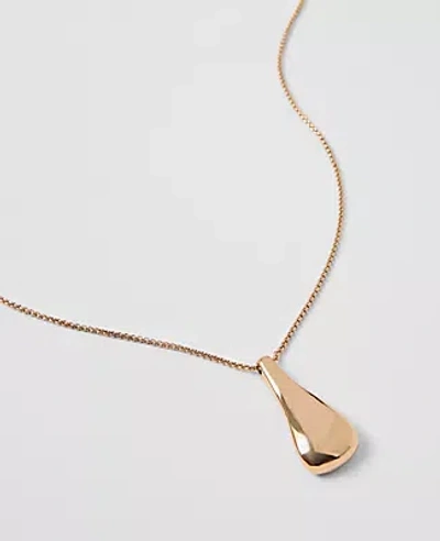 Ann Taylor Metal Pendant Necklace In Gold