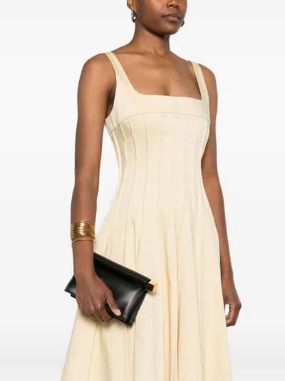 Jacquemus Pochette Rond Negro Esfera Cubo Logo In Black