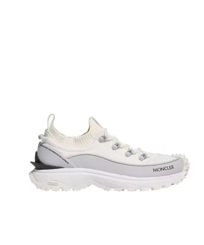 Moncler Trail Lite Three Sneaker Pull Tab Collar In White
