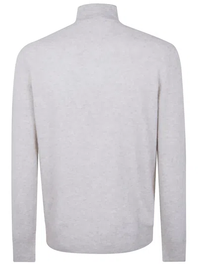 Nuur Long Sleeves Turtle Neck Sweater In White