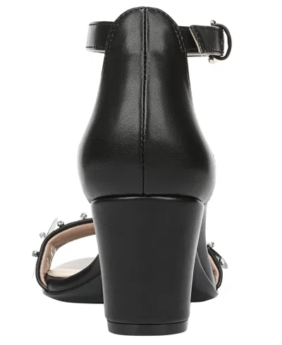 Naturalizer Vera Glow Ankle Strap Sandal In Black