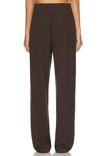 Éterne Lounge Pant In Brown