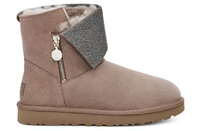 Ugg (wmns)  Classic Caviar Mini In Brown