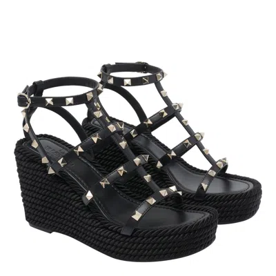 Valentino Garavani Rockstud Leather Wedge Sandals In Black