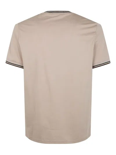Fred Perry Laurel-motif Contrasting-trim T-shirt In Neutral