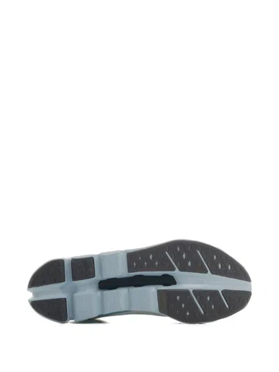 On X Ik Cloudflow 5 Ad Sneaker In White