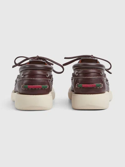 Gucci Boat Shoes Lace-up Detail In Burgundy